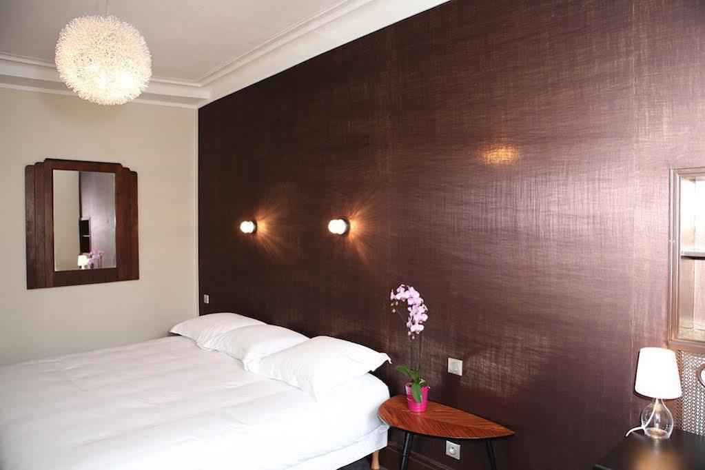 Hotel Le Roncevaux По Екстериор снимка